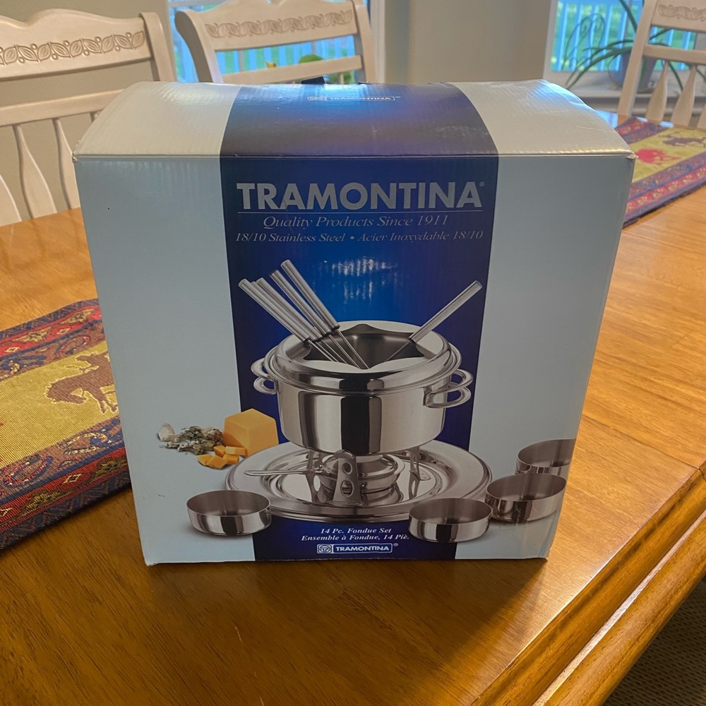 Tramontina fondue set